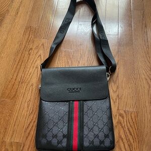 “Gucci” Crossbody Bag